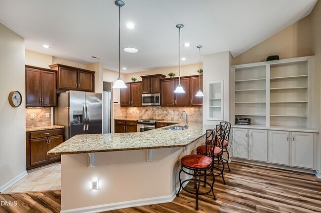 Building Photo - 4612 Thorn Leaf Court