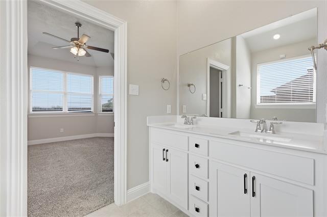 Building Photo - 1424 Green Valley Wy