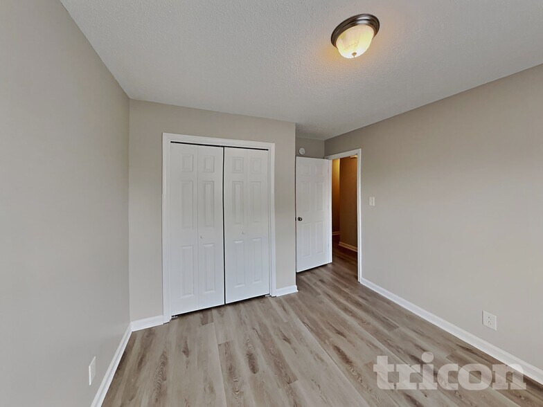 Building Photo - 1379 Scrub Oak Drive