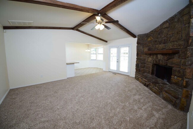 Building Photo - 1717 N Desert Palm Ave