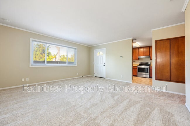 Building Photo - 1390 Hygeia Ave