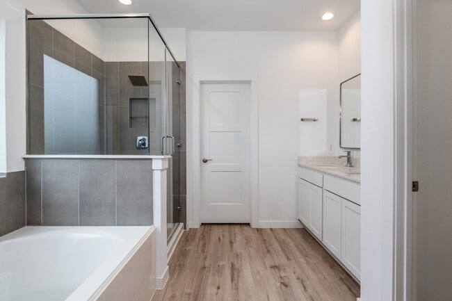 Building Photo - 13344 Bear Creek Ct