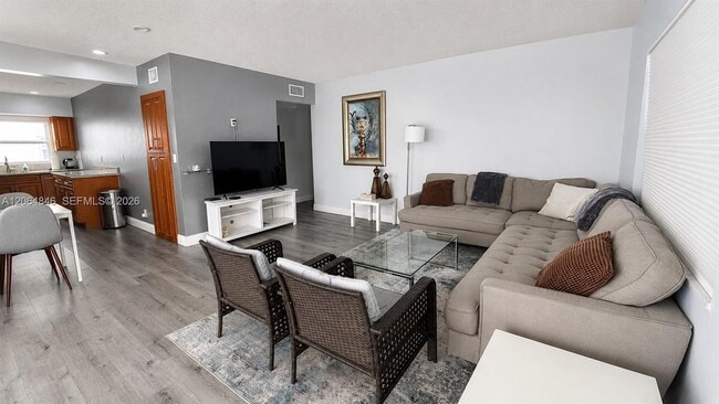 Building Photo - 2600 S Ocean Dr