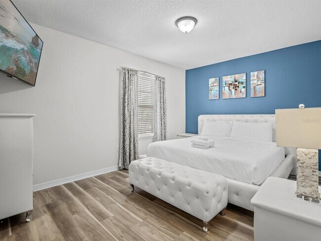 Building Photo - 4811 Terrasonesta Dr