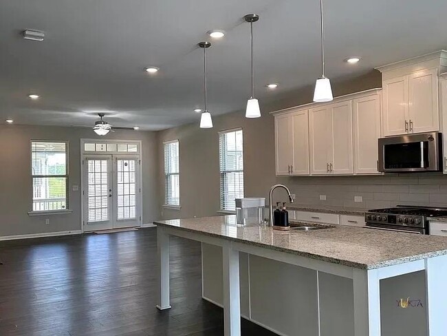 Building Photo - 4210 Essex Pond Wy