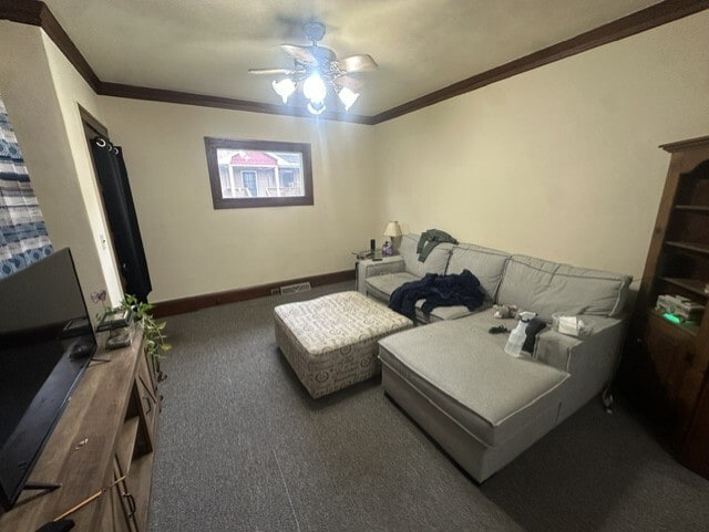 Living Room - 426 S Franklin St