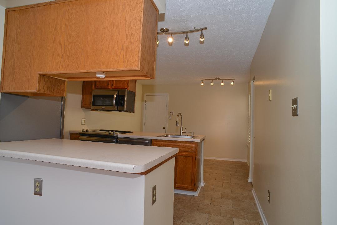 Building Photo - 152 Villa Dr