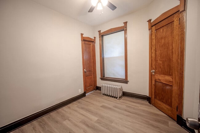 Building Photo - 6362 S Greenwood Ave