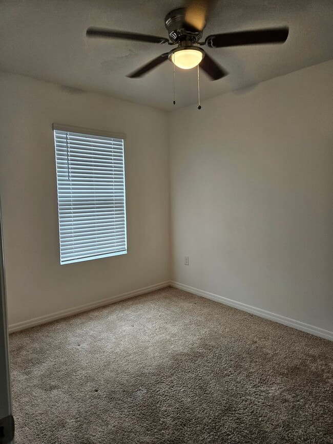 Building Photo - 3 bedroom 2.5 Bath home in Port Orange FL