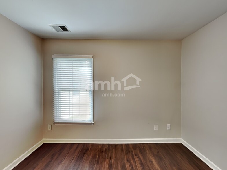 Building Photo - 3629 Arklow Rd