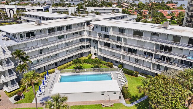 Building Photo - 3500 S Ocean Blvd