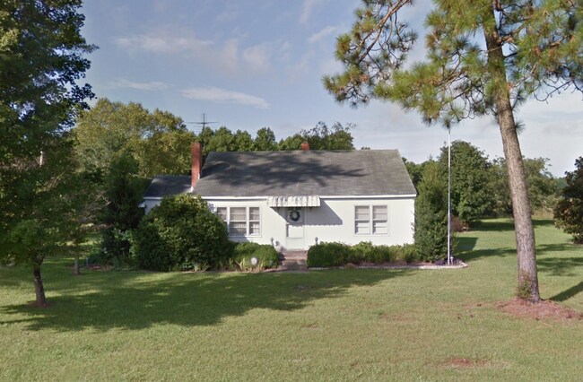 Primary Photo - 2-bedroom, 1-bath partially furnished home