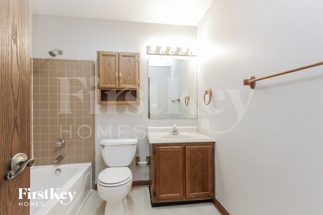 Building Photo - 4412 Tucson Dr