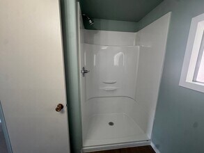 Building Photo - Newly Remodeled Manufactured Home