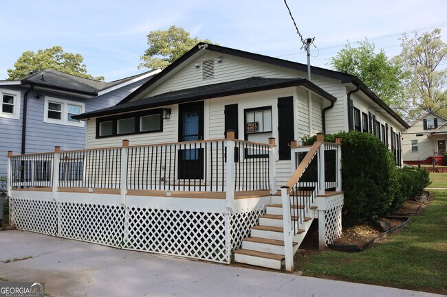 Building Photo - 518 North Ave