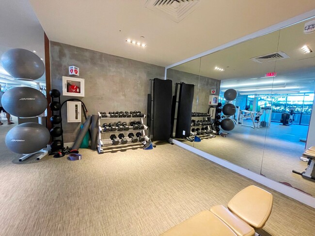 Building Photo - Symphony Honolulu - 2 Bedroom, 2 Bathroom,...