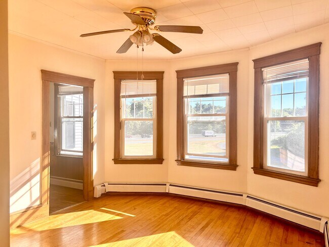 Building Photo - 37 Woodmont Ave