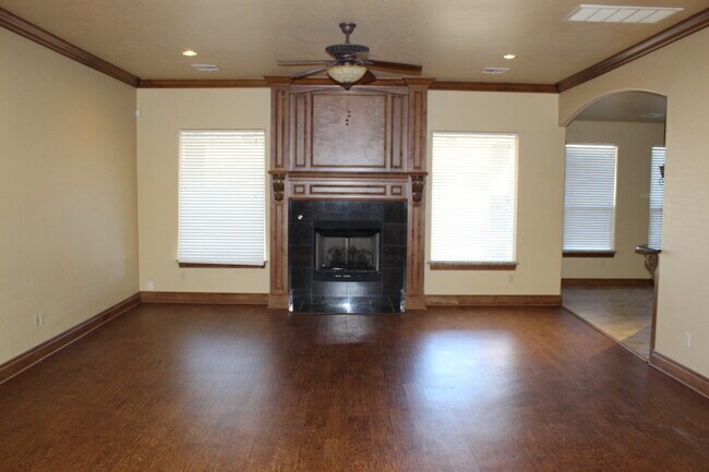 Building Photo - 3005 SW 137th St