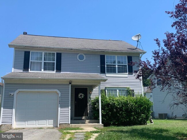 Building Photo - 2104 Sayan Ct