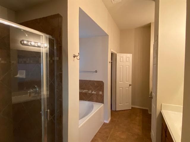Building Photo - 9413 Woodhurst Dr