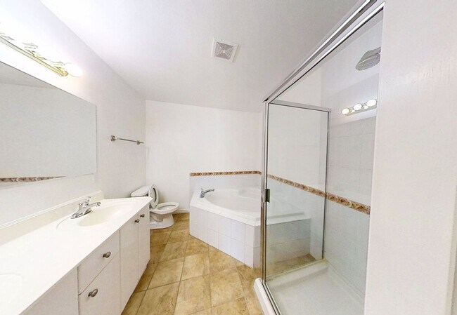 Building Photo - RENT SPECIAL! $500 OFF OF FIRST MONTH! 3 Bedroom, 2.5 Bath in the Cordata/Meridian Area!