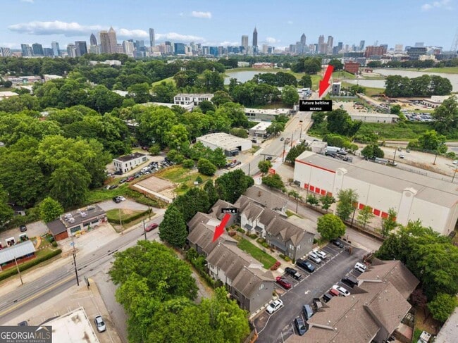 Building Photo - 1516 Howell Mill Rd NW