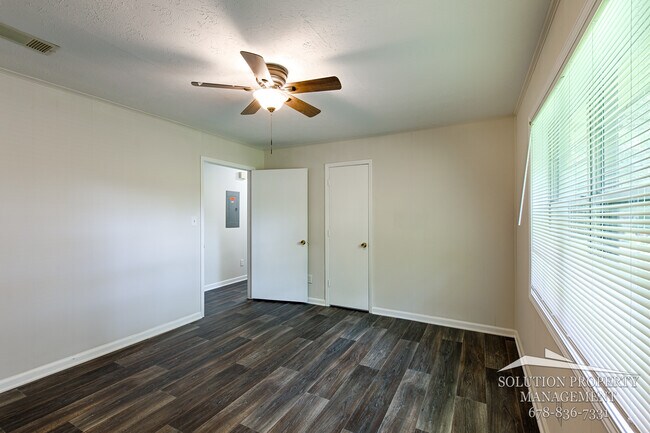 Building Photo - 4272 Carlos Ct