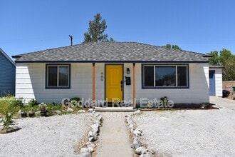 Building Photo - 440 K St