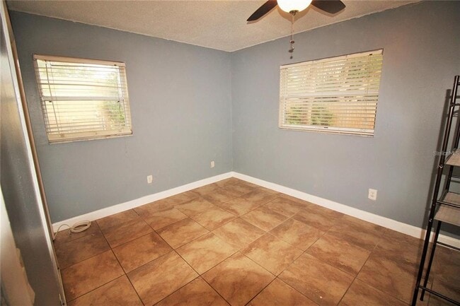 Building Photo - 610 Wilshire Dr