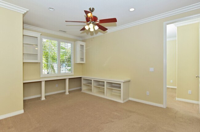 Building Photo - 6941 Waters End Dr