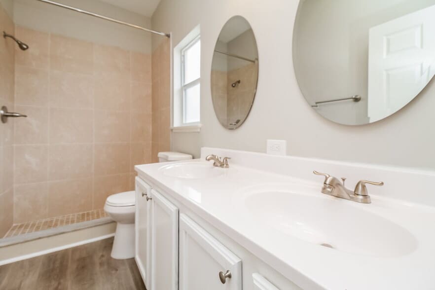 Building Photo - 2034 Meadow Pond Way