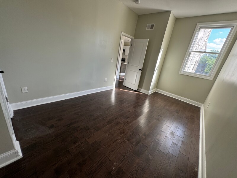 Building Photo - 495 Clinton Ave