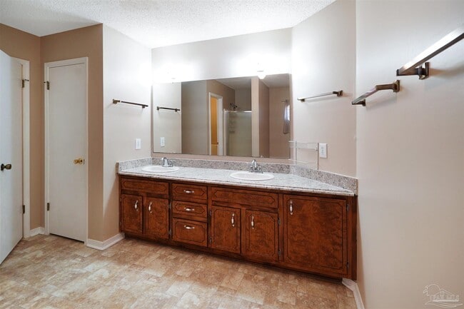 Building Photo - 2009 Coral St