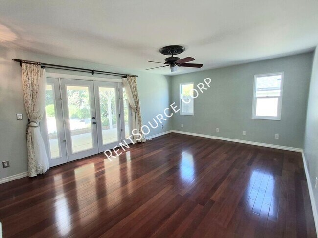 Building Photo - 26421 Torrey Pines Dr