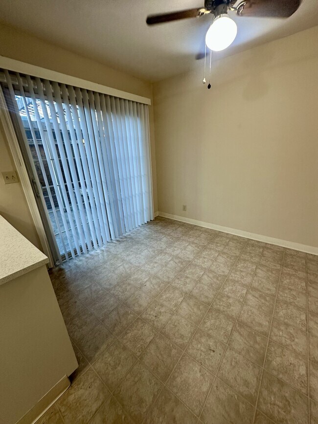 Building Photo - 3540 Northwood Dr.