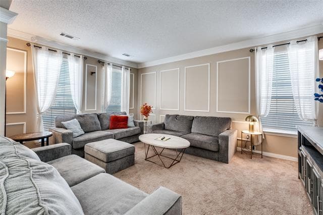 Building Photo - 2106 Hunter Pl Ln