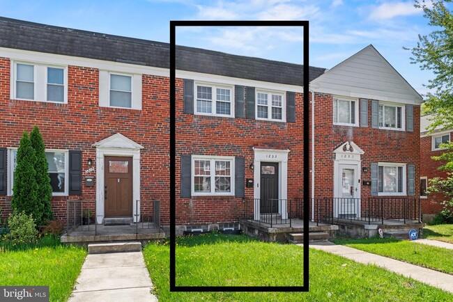 Building Photo - 1233 Halstead Rd