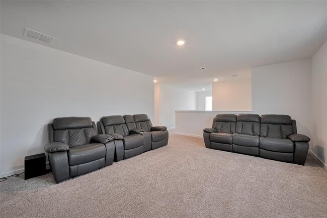 Building Photo - 21611 Shadowbrook Birch Dr