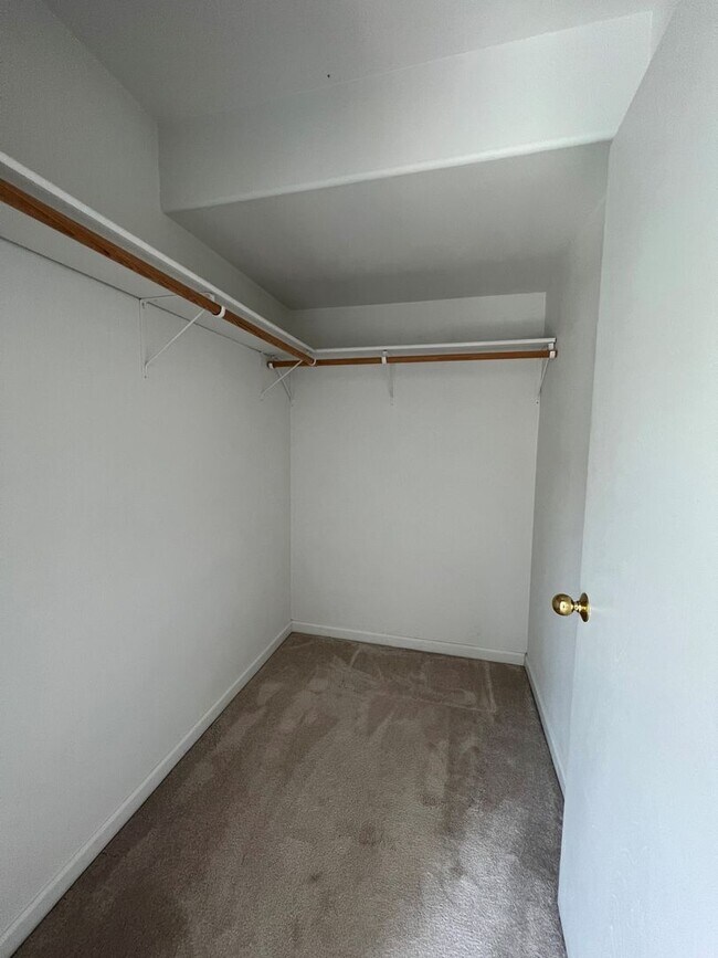 Building Photo - 3 Bedroom 2 Bath Condo in New Castle