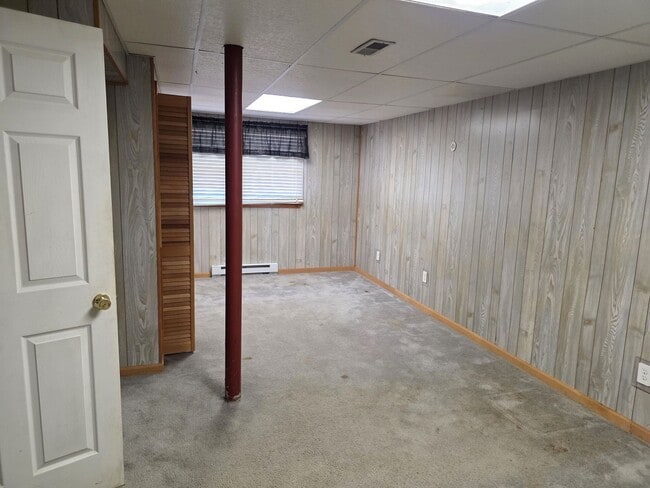 Building Photo - 273 Woodbridge Dr