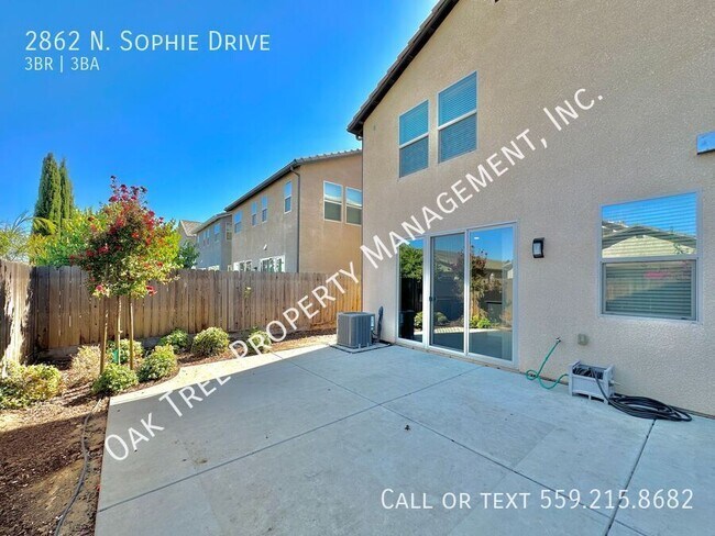Building Photo - 2862 N Sophie Dr