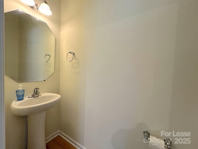 Building Photo - 2602 Impatien Drive