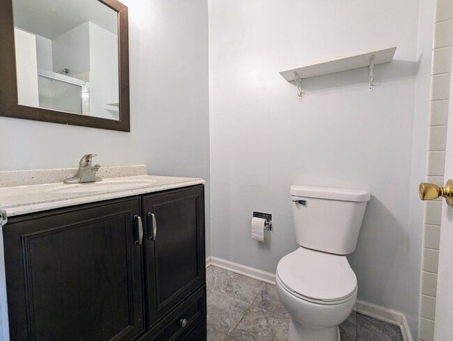 Building Photo - 2310 Enlund Dr