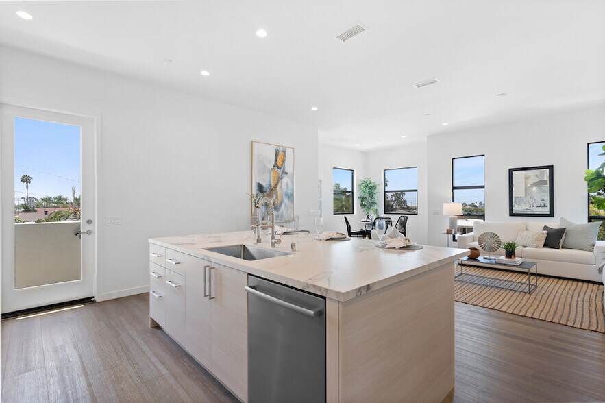 Building Photo - 4249 Gila Ave