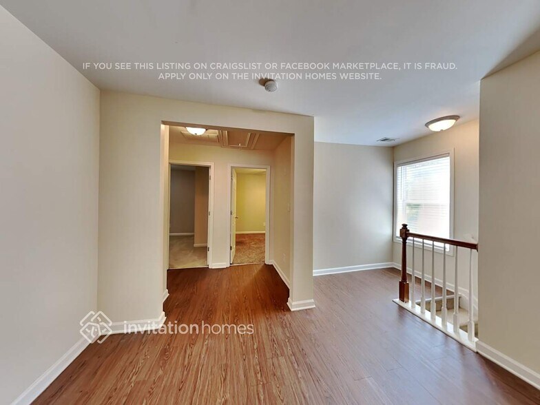 Building Photo - 447 Grenier Terrace NE