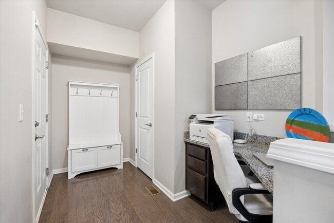 Building Photo - 1507 Tail Leaf Ct