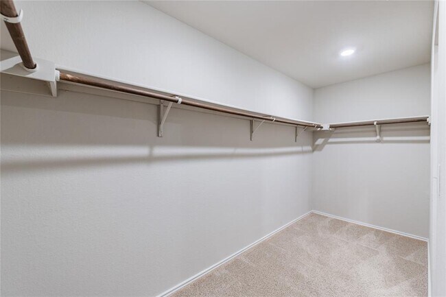Building Photo - 6100 Shanjia Dr