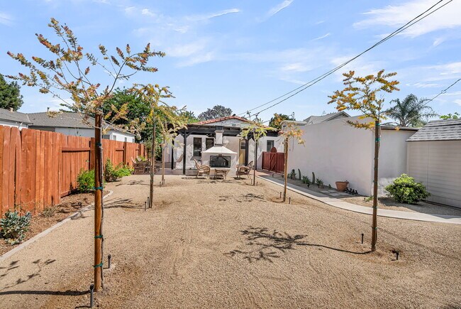 Building Photo - 4654 Merrill Ave