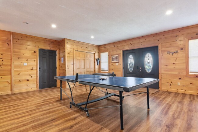 Building Photo - 129 Wildberry Dr