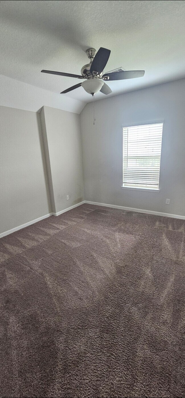 Building Photo - 2907 Velda May Dr